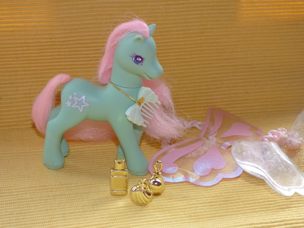 la collection de g2 de marypony!!!  * RECAP PAGE 1 * - Page 8 P1010788_zpsea7adac6