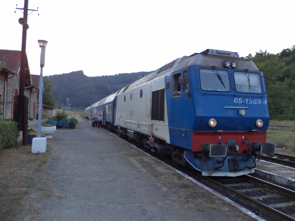 RE 2801/2802  Sibiu-Rm. Vâlcea-Slatina-Pitesti-Buc. Nord-Mangalia - Pagina 39 DSC04982_zpsot4707wr