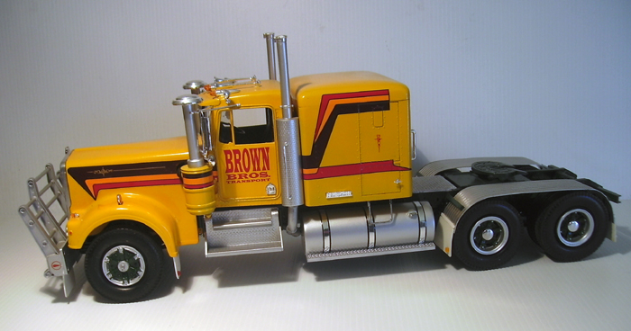 Revell Kenworth I13_zpsc248879d