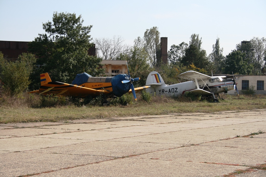 Aeroport Craiova - Octombrie 2014 IMG_63821_zps6f526ef6