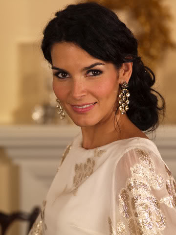 Angie Harmon 00031