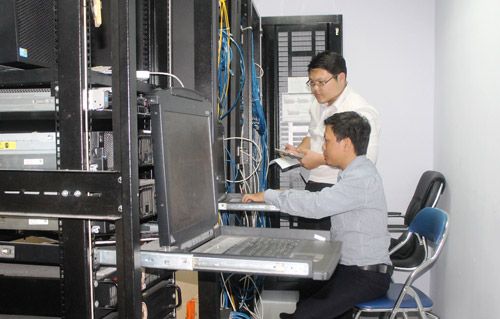 Máy chủ và Internet thay đổi cuốc sống người dân như thế nào? Ung%20dung%20CNTT%204_zps5528unah