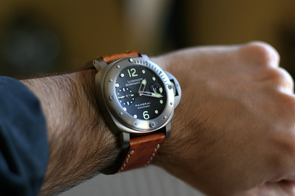 Que pensez vous de Panerai - Page 2 25wristshotAlpha