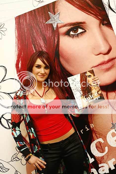 Dulce Maria-Photos 054