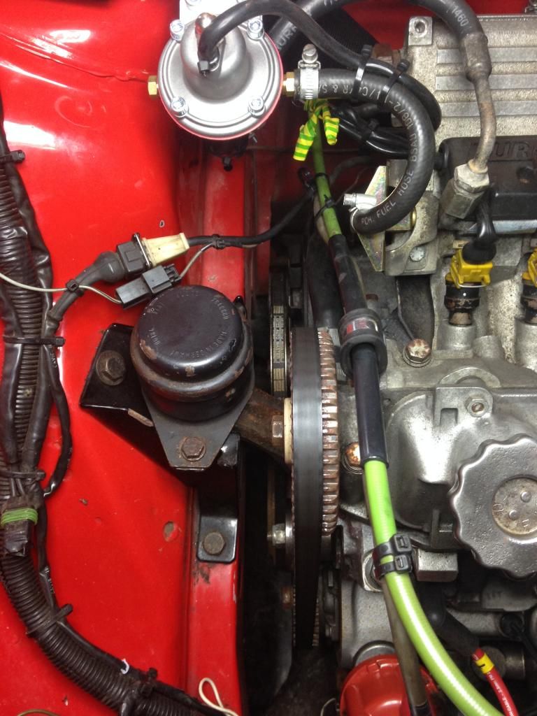 Timing belt and auxiliary belt out of line.  26-05-2014001_zpsc065706c