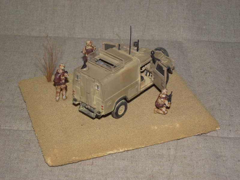 'Debus! Debus!' 1/48 Snatch Land Rover, Afghanistan B_zpsvudcehnd