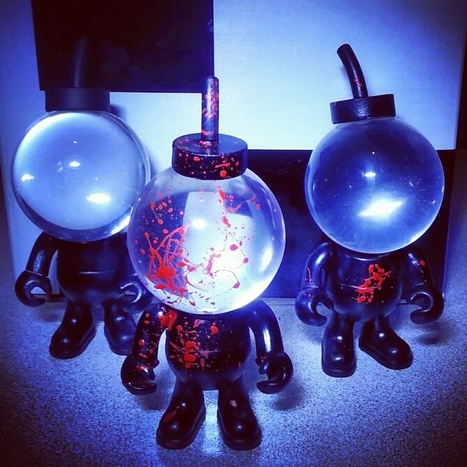 "Window To My Soul (pure black edition)" custom 'B.U.D.' from BigC up for grabs at D-Con 2012!!! E854BD2A-E874-41D0-A0F7-7025AC726C01-9930-00000B3F738AAB88