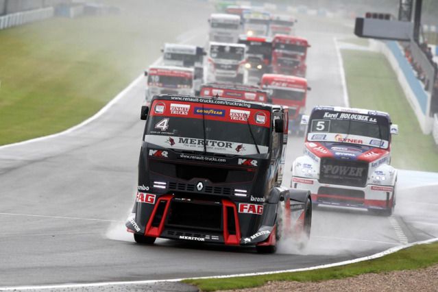 Quinto encuentro del año en Donington ( Gran Bretaña ) RenaultTrucksonstrongformatDonnington