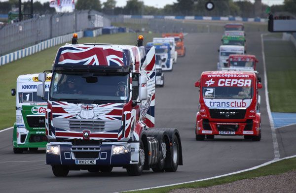 Quinto encuentro del año en Donington ( Gran Bretaña ) Automovilzona-05Donington04