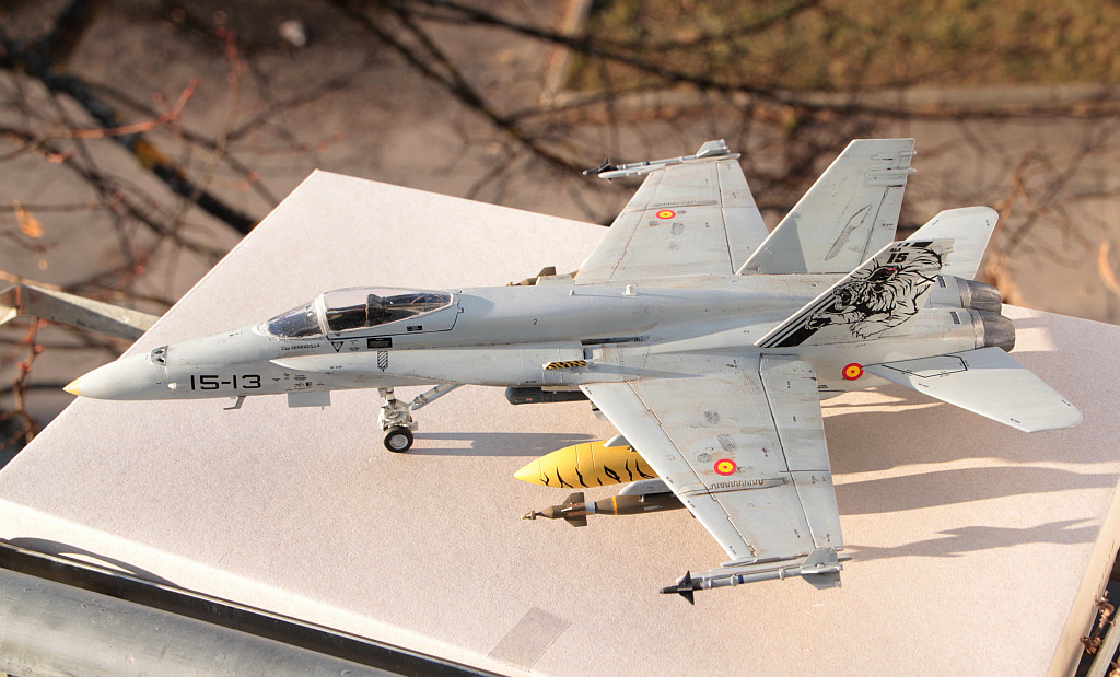 EF-18A Hornet de l'Ala-15 Ejercito del Aire - Revell 1/48 IMG_6711_1_1_zps2e740f66