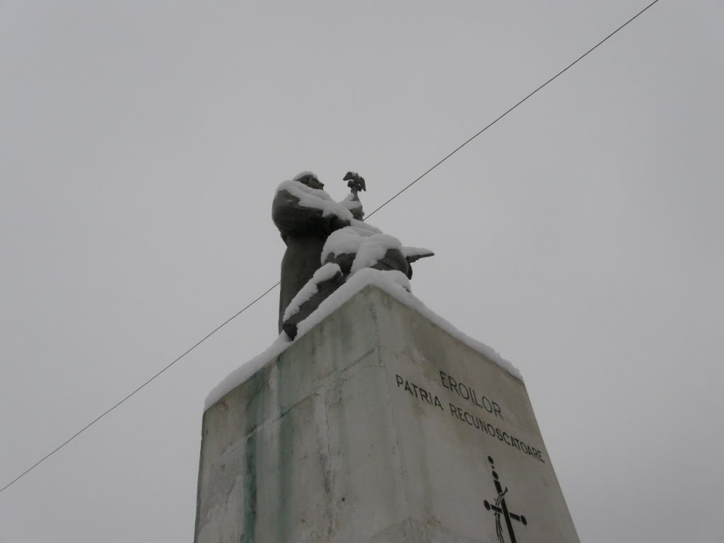 MONUMENTE COMEMORATIVE DIN BUCURESTI EROI2