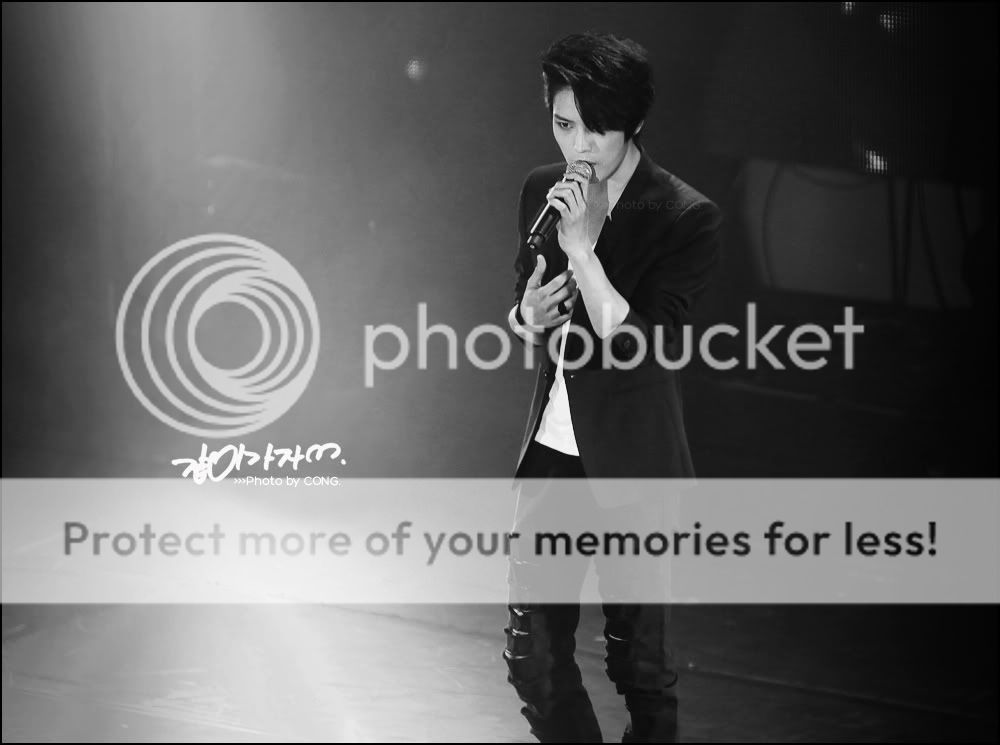 FOTOS "Fanmeeting de Jaejoong en Taipei" (23/05/2012) Parte 2 10525