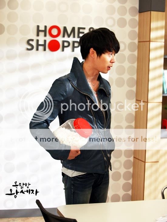  FOTOS "Rooftop Prince" Galeria Oficial (08/05/2012) Parte 2 15833v4