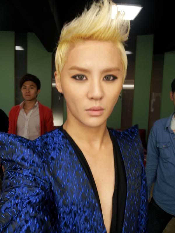 FOTOS "Actualización en el Twitter de Junsu" (16/05/2012) 2-2