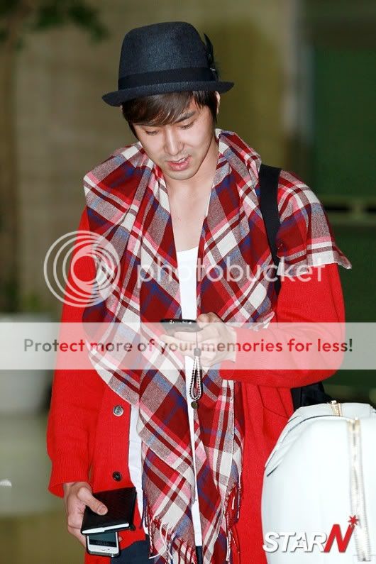 FOTOS "Aeropuerto Gimpo" - Yunho (07/05/2012) Parte 2 20120508002230656