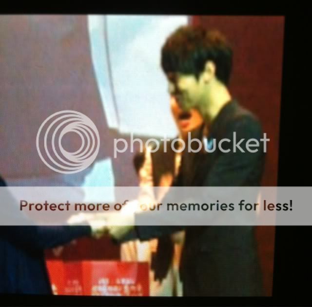 FOTOS "Rooftop Prince" Fanmeeting (31/03/2012) Parte 2 6006iii5