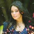 Plein de Stock ! Vanessaannehudgens-dot-net_modeling-nyc2006sep28-007copie