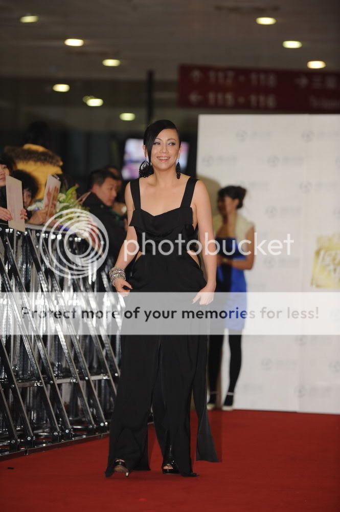 [Lễ Trao Giải] Tinh Quang Đại Điển - Sheren nhận giải nữ diễn viên khu vực Hồng Kông, Đài Loan 2009 tại lễ trao giải Đằng Tấn 95f9d6a2b98ea89ccbefd09e