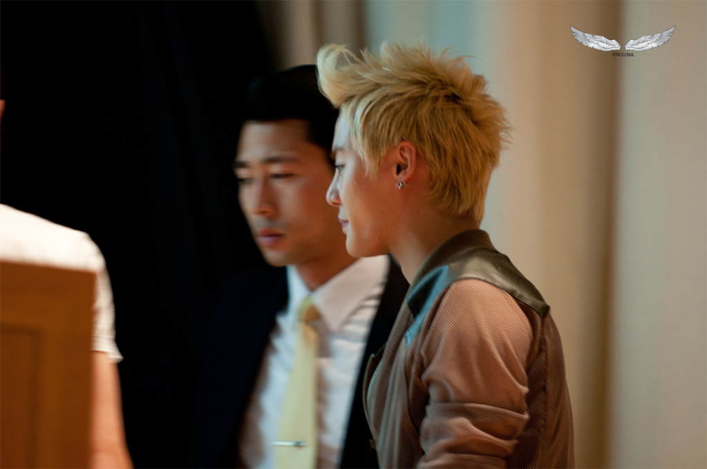 [2012.06.02][Pics] XIA Junsu - TARANTALLEGRA Fansign Event 7fe3fbda