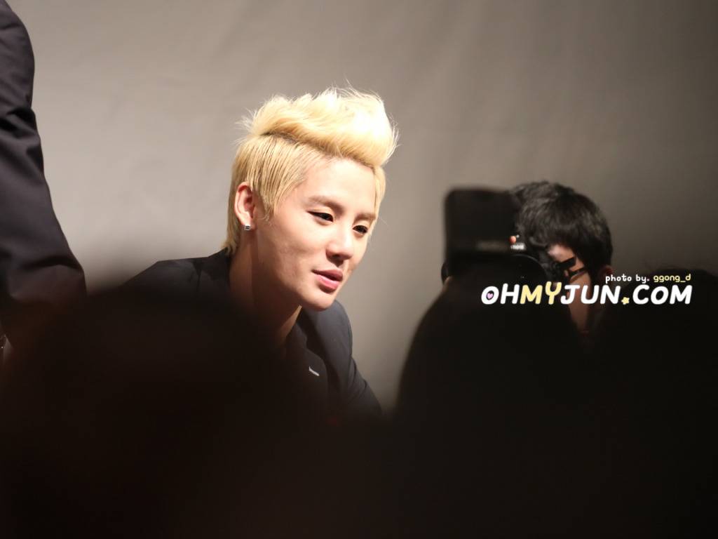 [01.06.2012][Pics] XIA Junsu - TARANTALLEGRA Fansign Event 49c1e1e4