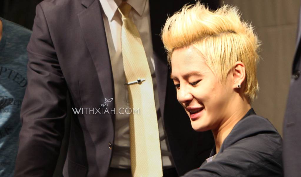 [01.06.2012][Pics] XIA Junsu - TARANTALLEGRA Fansign Event D054bcde