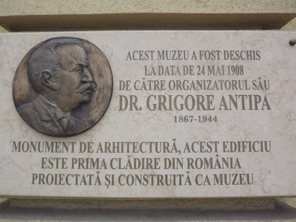 MUZEUL NATIONAL DE ISTORIE NATURALA - GRIGORE ANTIPA MA_PLACA