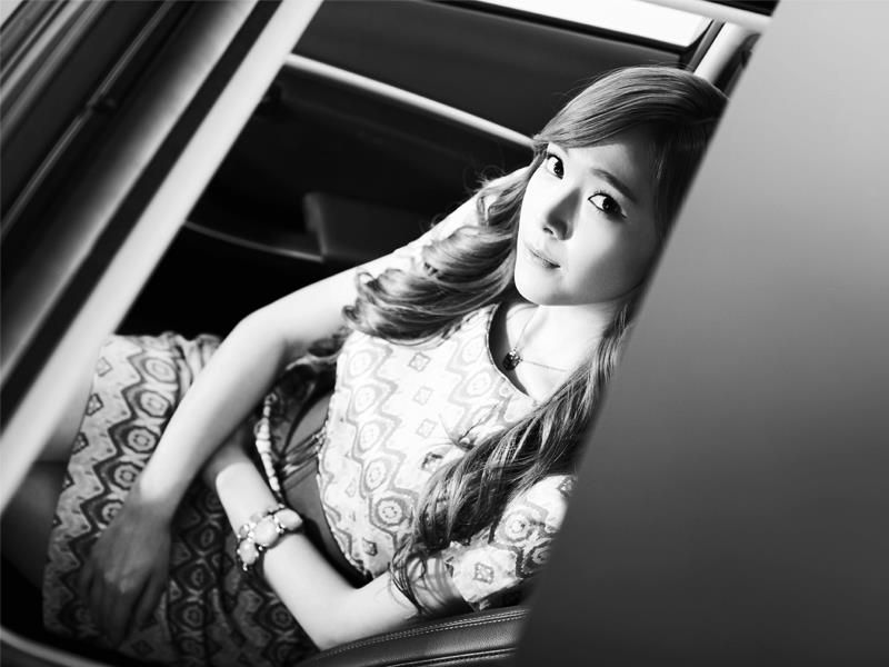 Jessica @ Hyundai i30  09