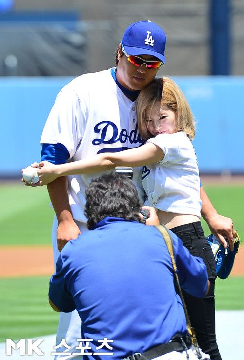 [130729] Sunny — LA Dodgers N7_zps9c9c79c0