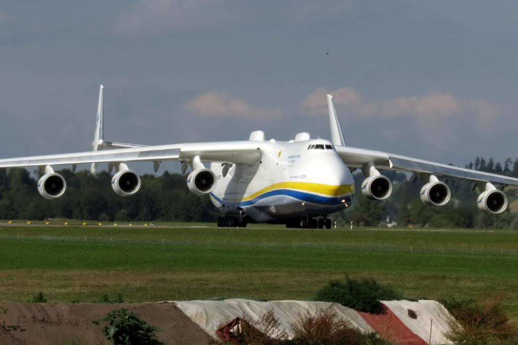 Antonov 225 Zurich 25-09-13   UR-8206057