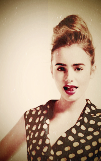 •• Lily Collins Lily-2