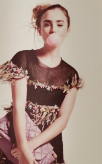 •• Lily Collins Lily-3