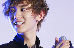 [PICS/GIFS] 120602 Chan Yeol @ GENIE AR Show Tumblr_m52tndrinp1r0kz4ho3_250