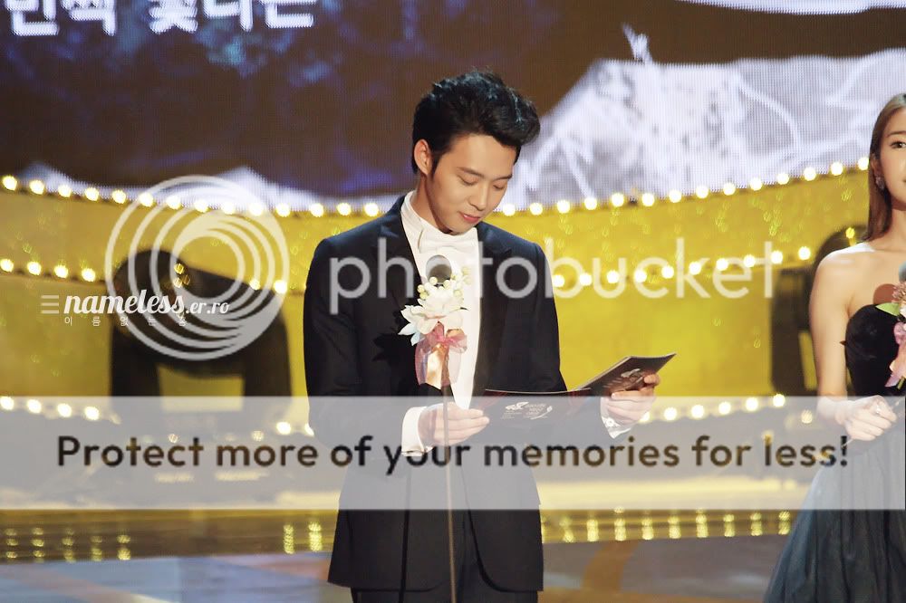 FOTOS "48th BaekSang Arts Awards" - Yoochun (26/04/2012) parte 3 0010-1