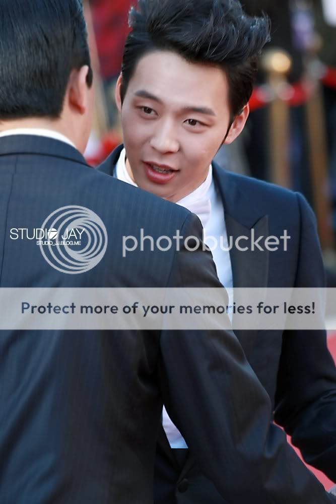 FOTOS "48th BaekSang Arts Awards" - Yoochun (26/04/2012) parte 3 0014-2