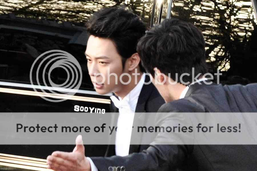 FOTOS "48th BaekSang Arts Awards" - Yoochun (26/04/2012) parte 2 0015
