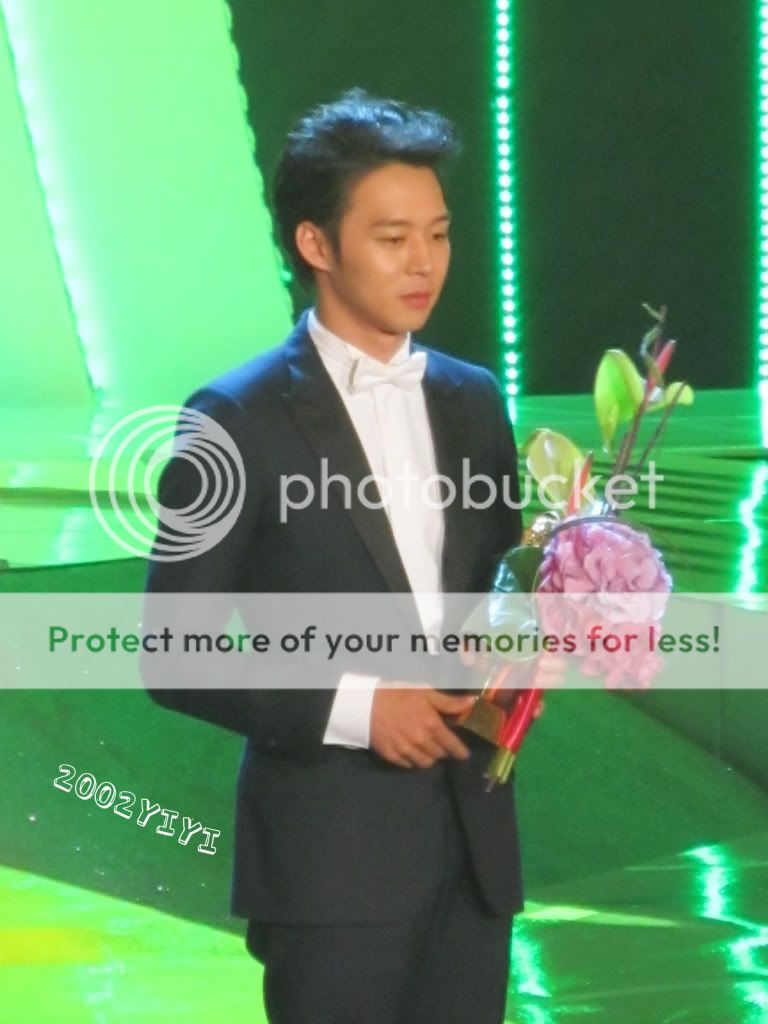 FOTOS "48th BaekSang Arts Awards" - Yoochun (26/04/2012) parte 3 0020-2