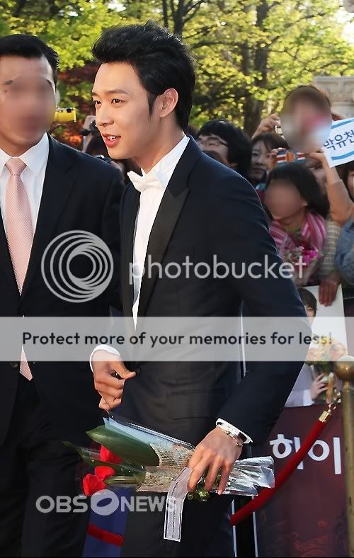 FOTOS "48th BaekSang Arts Awards" - Yoochun (26/04/2012) parte 4 0028-2