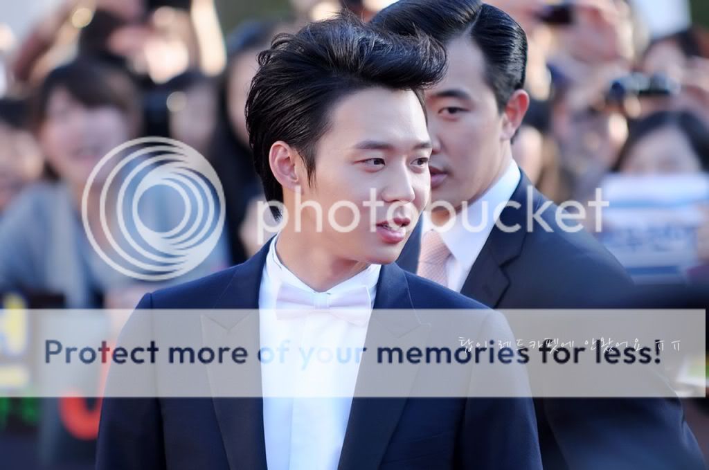 FOTOS "48th BaekSang Arts Awards" - Yoochun (26/04/2012) parte 2 0038