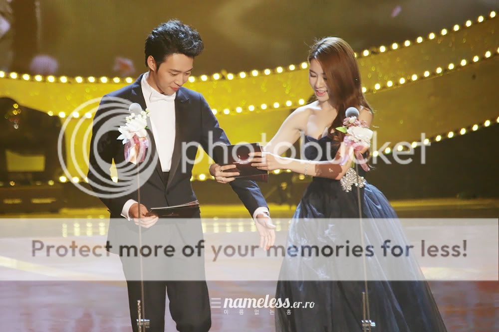 FOTOS "48th BaekSang Arts Awards" - Yoochun (26/04/2012) parte 2 004-3