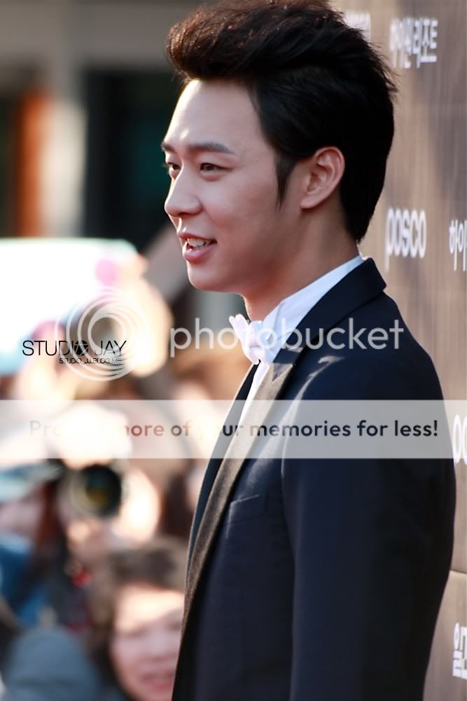 FOTOS "48th BaekSang Arts Awards" - Yoochun (26/04/2012) parte 3 0046