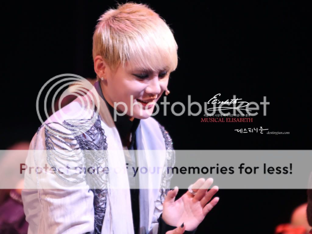 FOTOS "Musical ELISABETH - Junsu (11/04/2012) parte 3 0092
