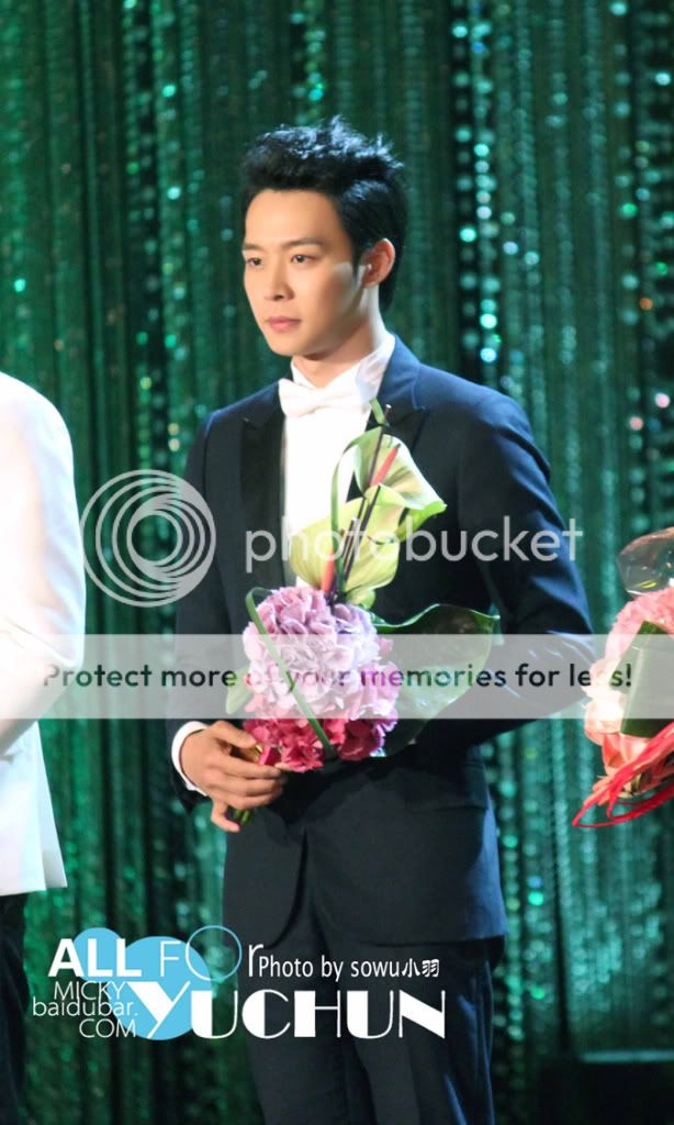 FOTOS "48th BaekSang Arts Awards" - Yoochun (26/04/2012) parte 3 0b5c3115ebc4b745d4c666b5cffc1e178b8215dc