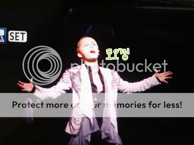 FOTOS "Musical ELISABETH - Junsu (11/04/2012) parte 3 1334132039-picsay