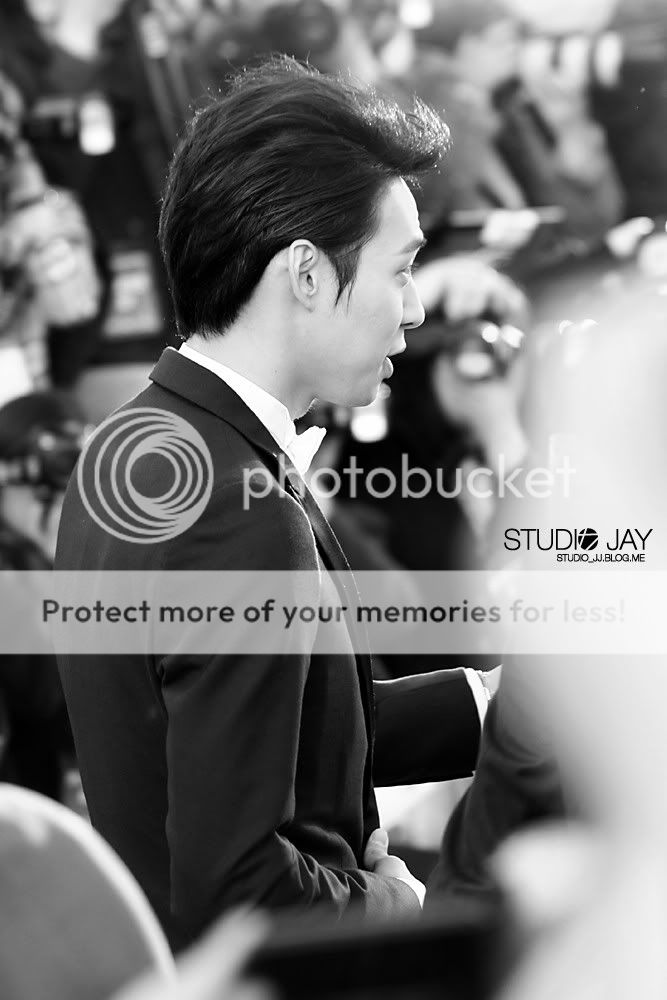 FOTOS "48th BaekSang Arts Awards" - Yoochun (26/04/2012) parte 2 2012042605_Jay