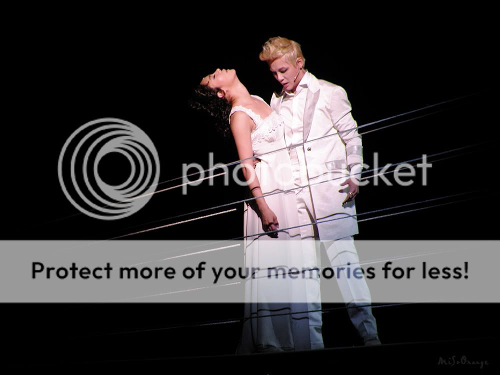 FOTOS "Musical ELISABETH - Junsu (11/04/2012) parte 2 328_01