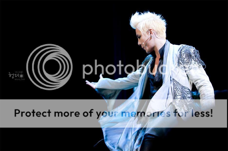 FOTOS "Musical ELISABETH - Junsu (18/04/2012) 4_18_8_13