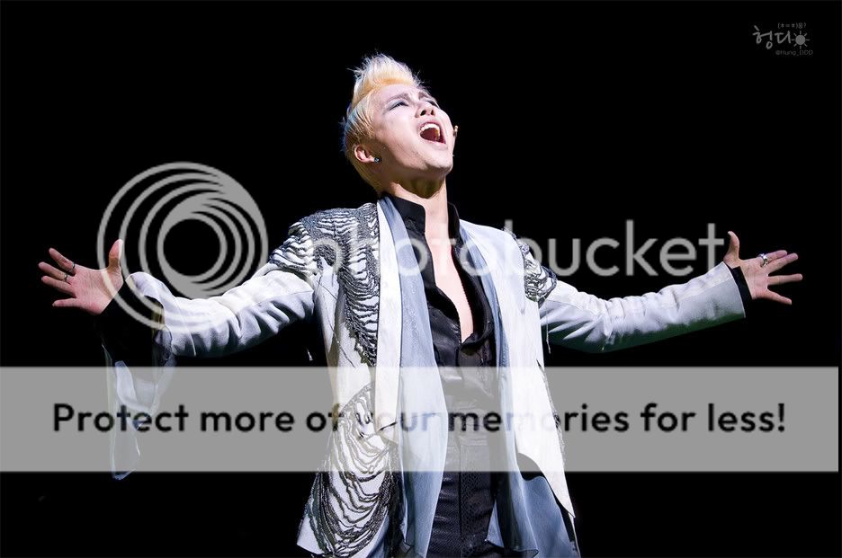 FOTOS "Musical ELISABETH - Junsu (18/04/2012) 4_18_8_21