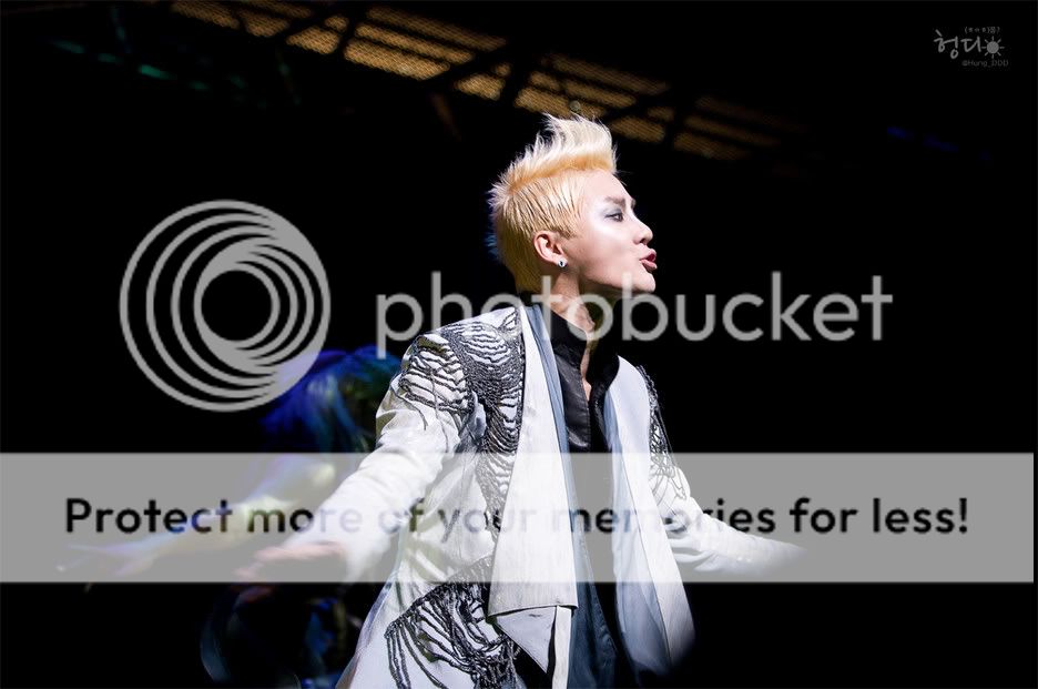 FOTOS "Musical ELISABETH - Junsu (18/04/2012) 4_18_8_27