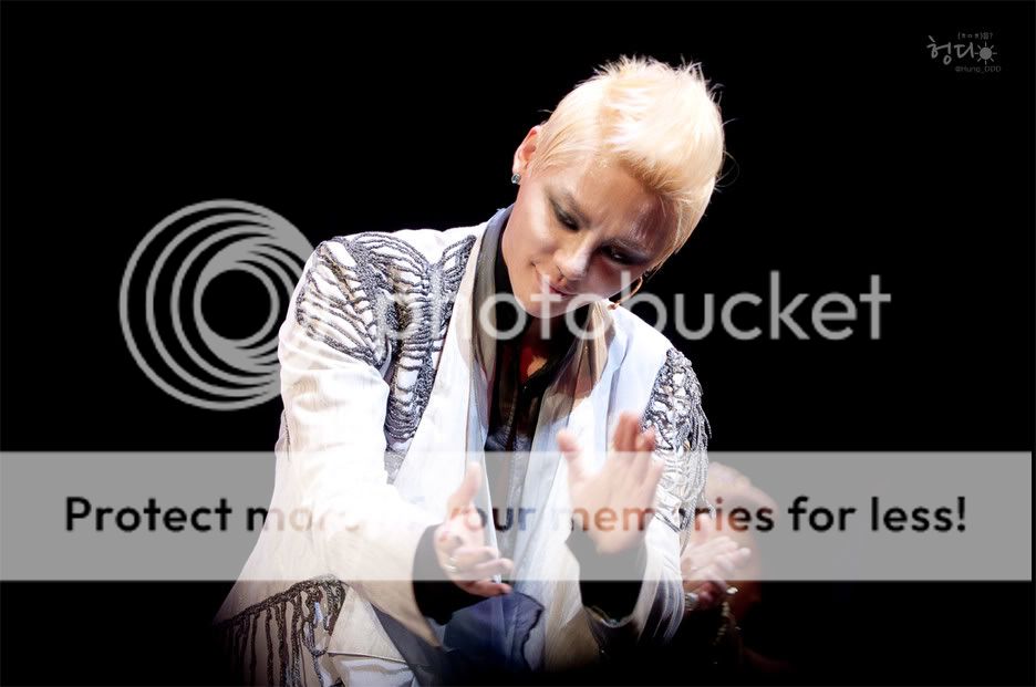 FOTOS "Musical ELISABETH - Junsu (18/04/2012) 4_18_8_8