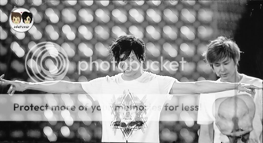 FOTOS "MBC Korean Music Wave" en Bangkok - Ensayo de TVXQ (06/04/2012) parte 2 555311374